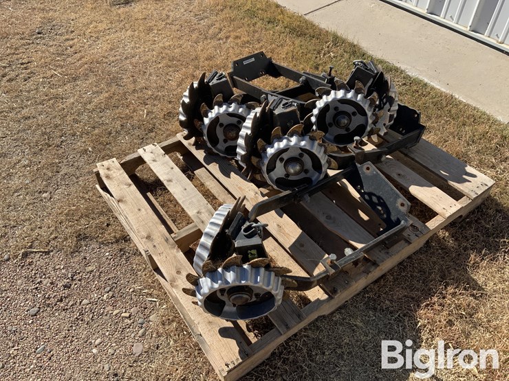 john-deere-banded-row-cleaners-image-5