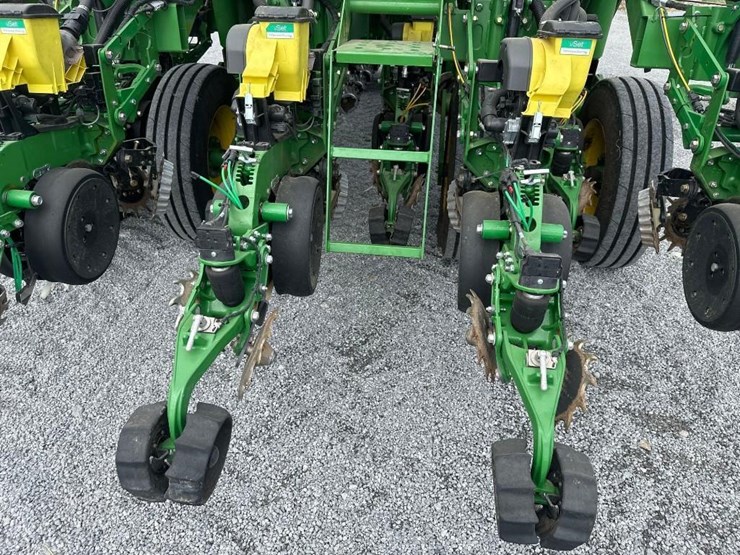 john-deere-1790-image-30