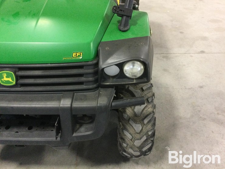 john-deere-gator-image-13