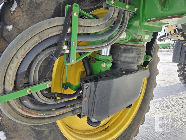 john-deere-r4045-image-11