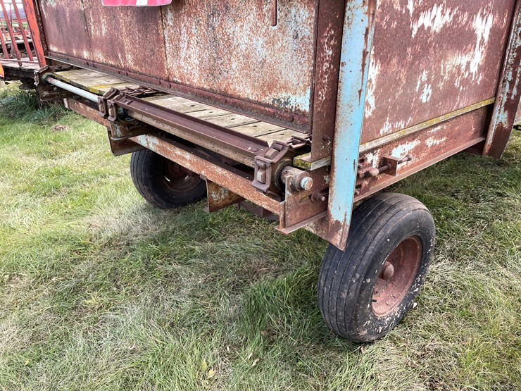 #200-•-forage-king-14"-chopper-box-(boyceville,-wi)-image-31