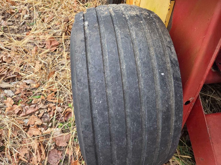 new-holland-664-image-10