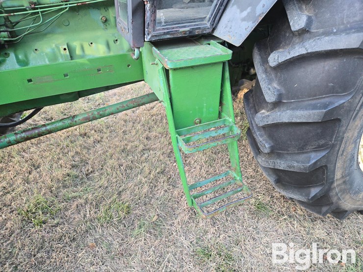 john-deere-3140-image-17