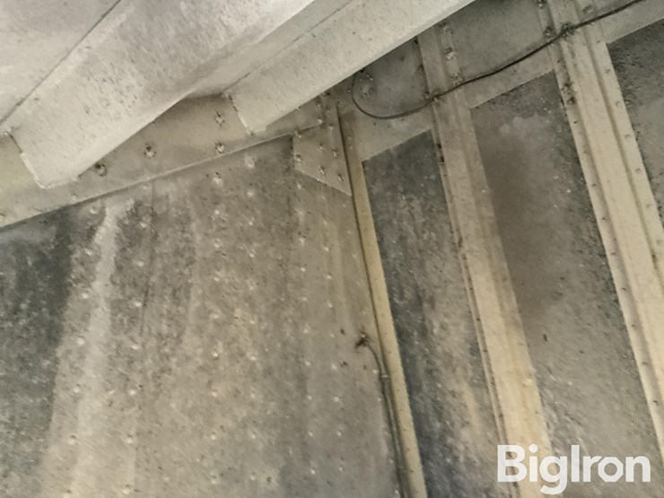 2006-cornhusker-hopper-bottom-image-17