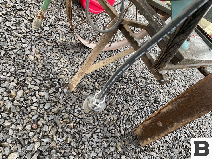 squared-company-dhg-x-portable-air-compressor-image-9