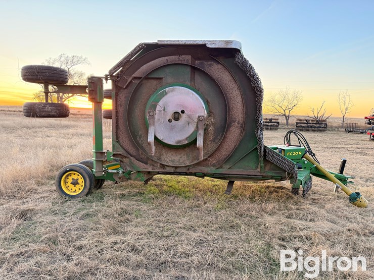 2022-john-deere-fc20r-image-4