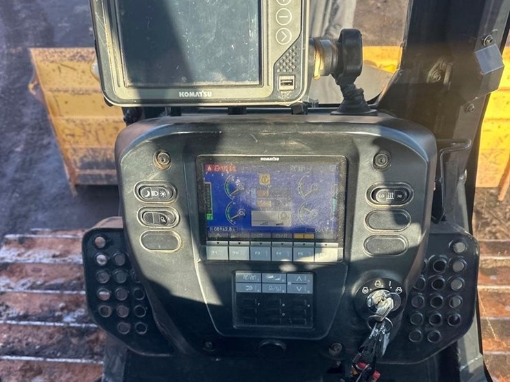 2019-komatsu-d51pxi-24-image-34
