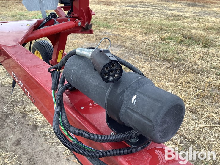 2018-new-holland-14-image-16