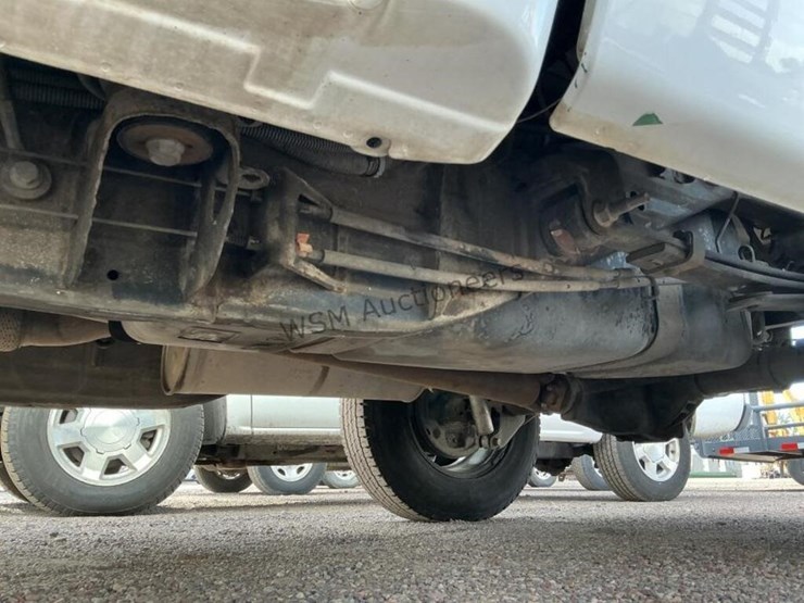 2012-chevrolet-silverado-1500-image-22