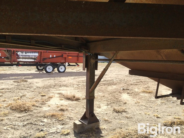 neville-trailer-image-14