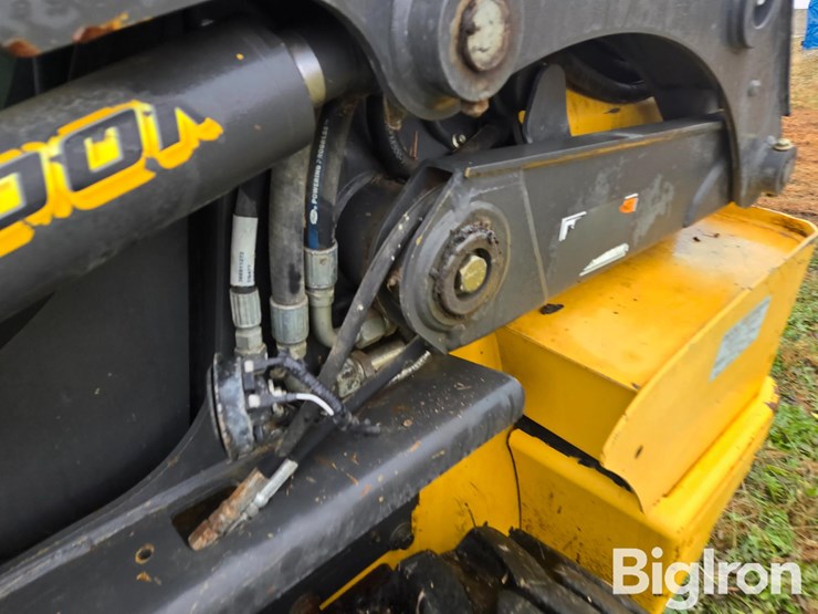 new-holland-l220-image-17