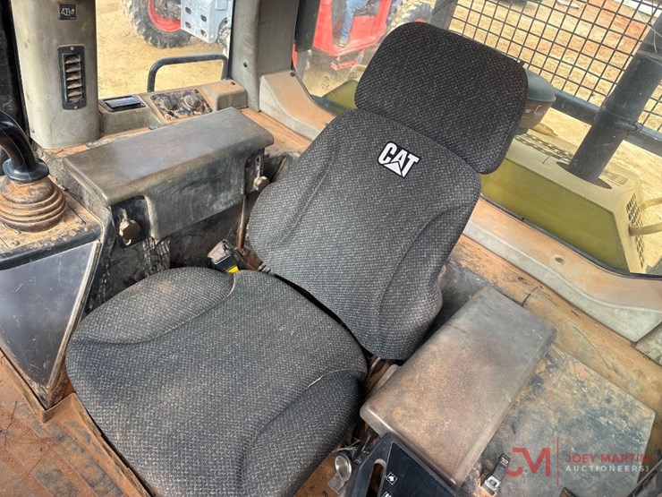 caterpillar-953c-image-23