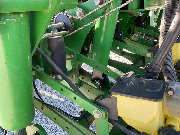 john-deere-1790-image-29