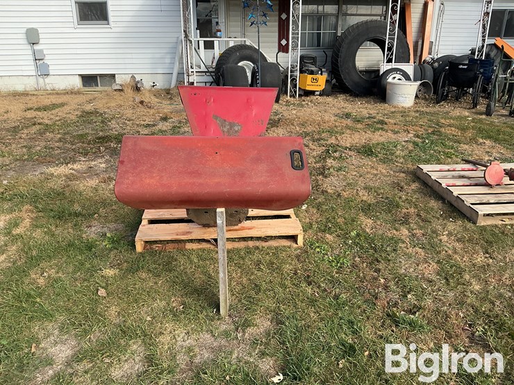 international-806-image-6