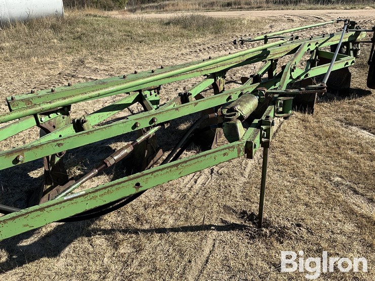 john-deere-6-image-11