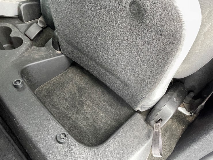 #1167-•-2016-chevrolet-colorado-pickup-truck-(has-wi-title)-image-36