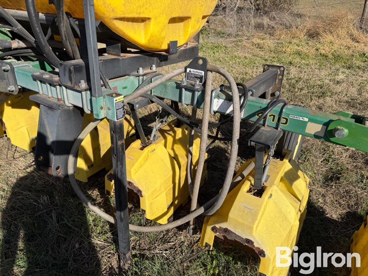 john-deere-410-image-12