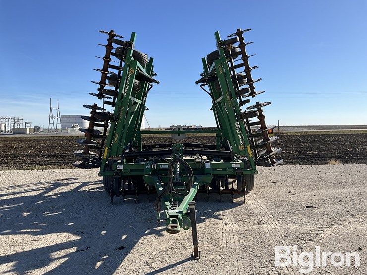 great-plains-3000tt-image-2