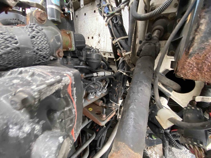 2016-kenworth-t400-image-31