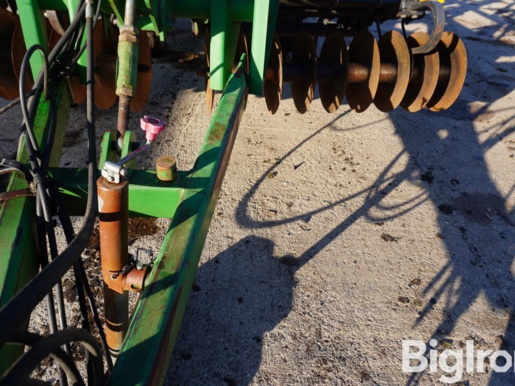 john-deere-726-image-12