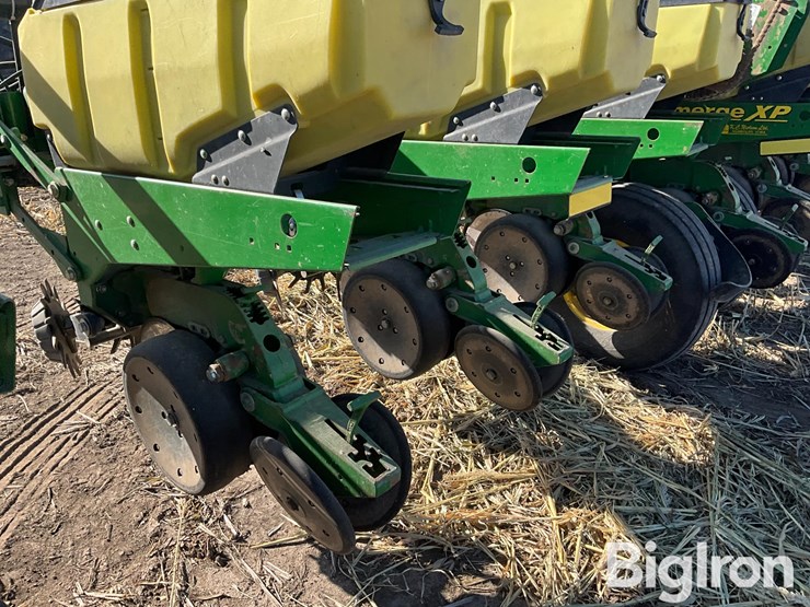 2008-john-deere-1770nt-image-15