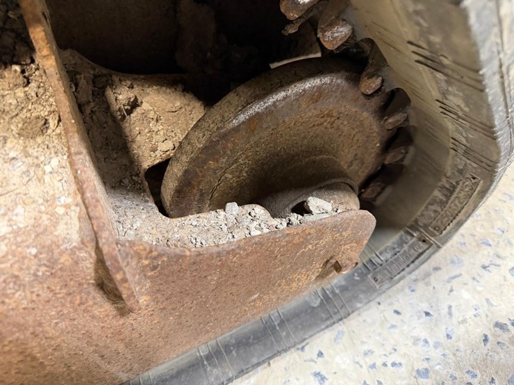 bobcat-t110-image-15