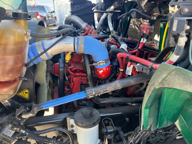 2019-international-durastar-4300-image-9