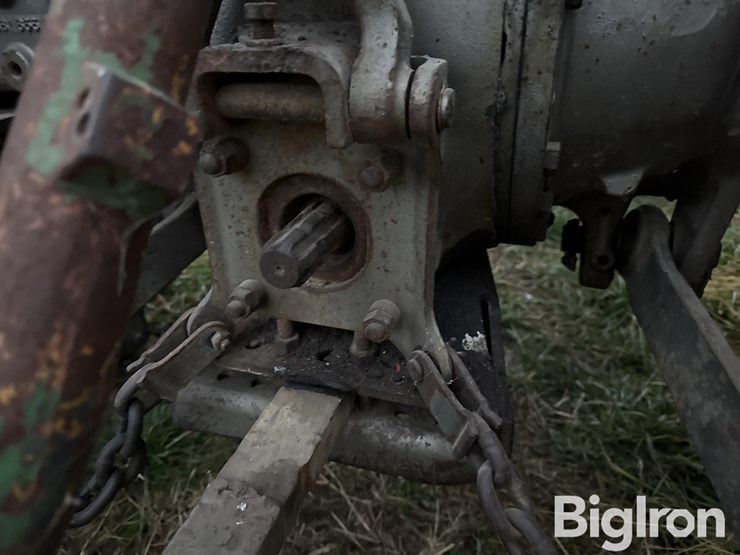 massey-ferguson-165-image-11