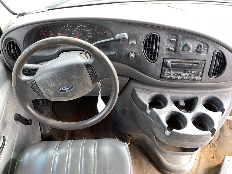 ford-e450-image-13