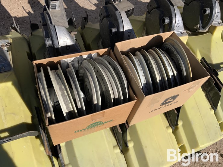 john-deere-3-bul-seed-boxes-image-16