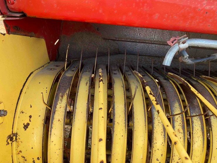 new-holland-316-image-30