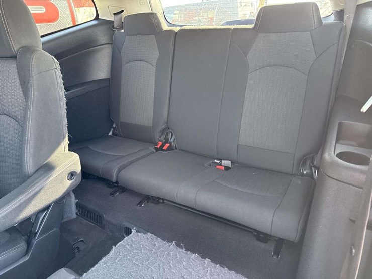 2015-chevrolet-traverse-image-20