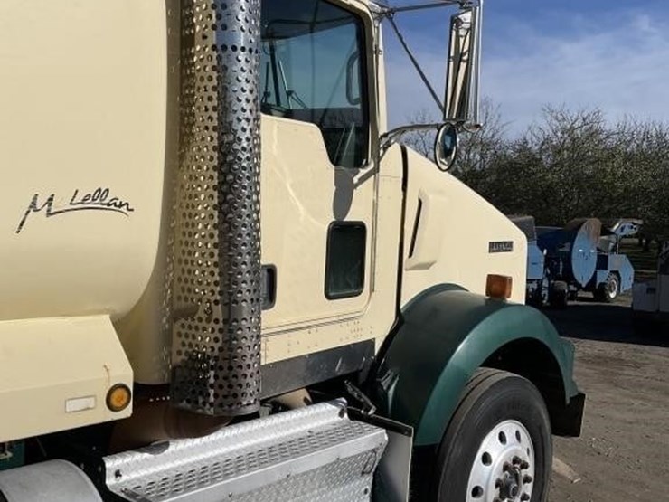 kenworth-t800-image-16