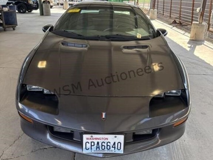 1994-chevrolet-camaro-hatchback-image-3