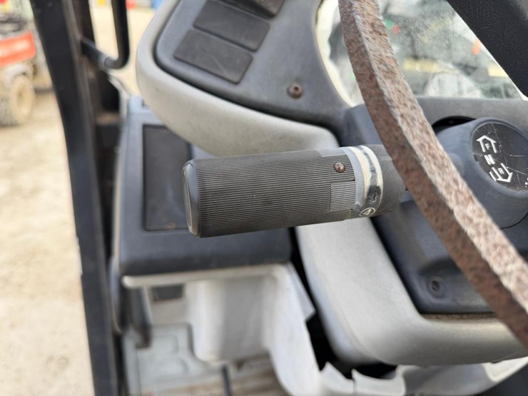 caterpillar-th350b-image-21