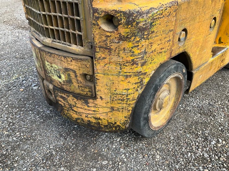 #1351-•-allis-chalmers-forklift-image-23