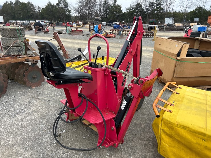 mahindra-3710-image-3