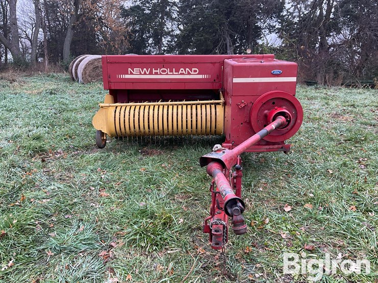 new-holland-565-image-2