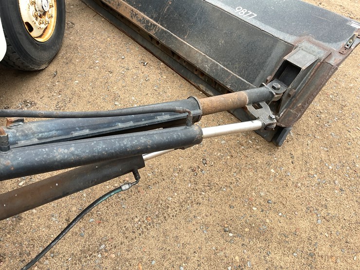 #1113-•-1998-ford-louisville-plow-truck-(has-mn-title)-image-34