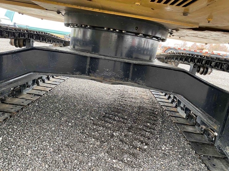 caterpillar-307.5-image-25