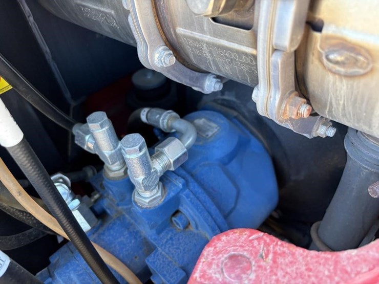 takeuchi-tb240-image-53