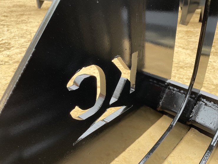 #2560-•-new-kc-72"-fine-skeleton-skid-steer-bucket-image-10