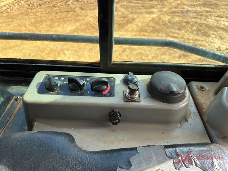 komatsu-d39px-24-image-20