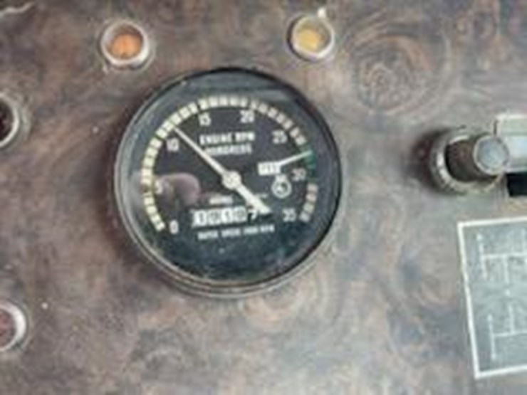 white-4-150-image-16