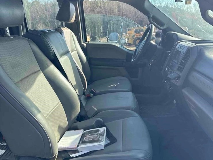 ford-f350-xl-image-34