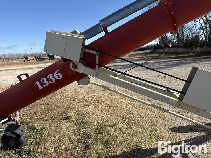 buhler-farm-king-1336-image-12