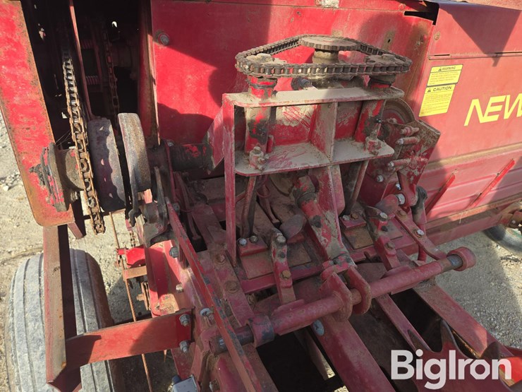 new-holland-315-image-17