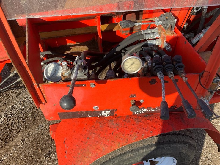 blockbuster-14-12-image-24