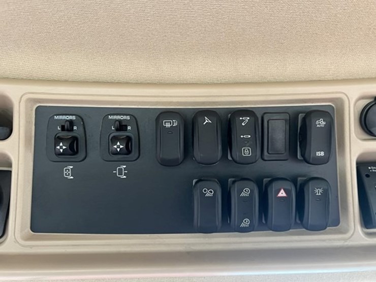 #156-•-2023-steiger-470-image-35