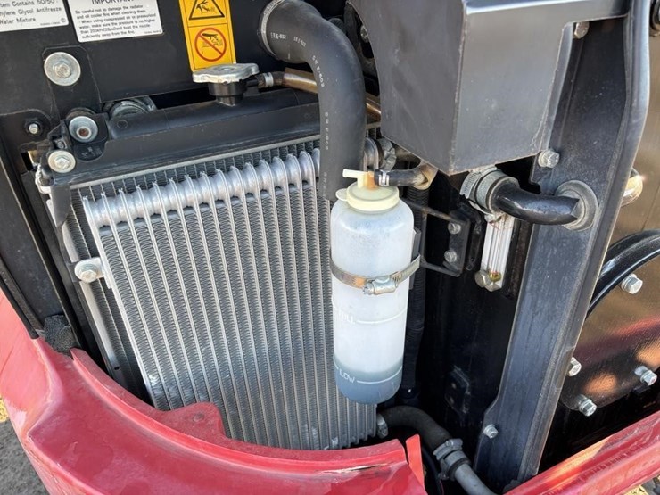 takeuchi-tb230-image-45